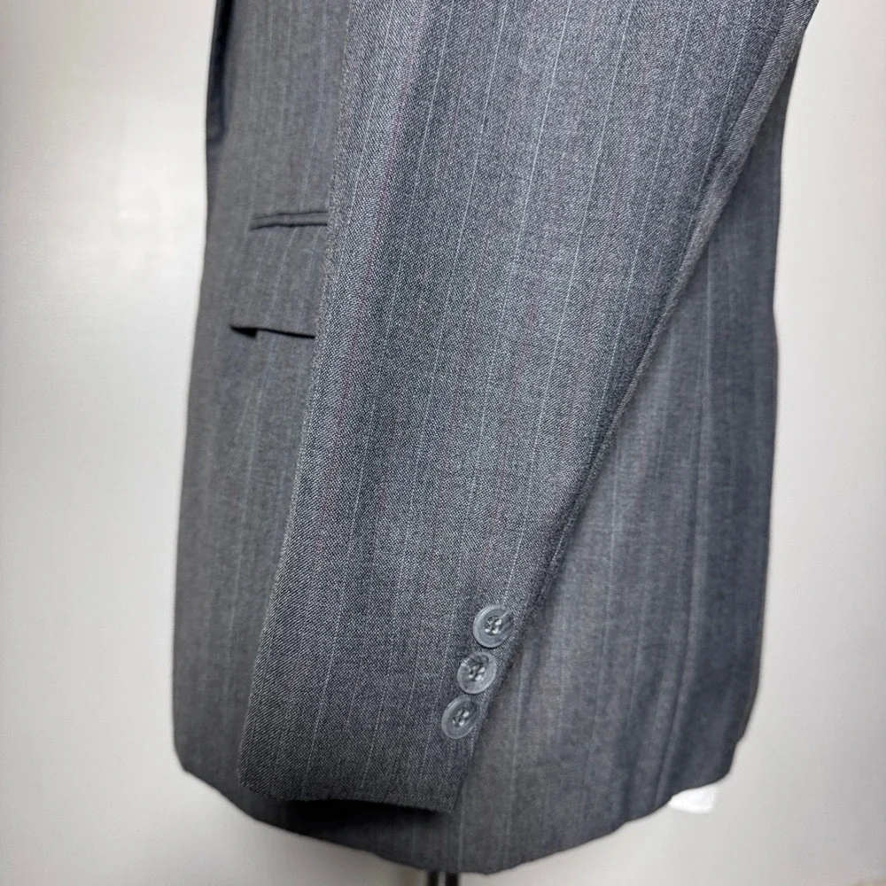 Imperial by Haggar Suit Mens 40R 35x31 Grey Pinstripe 2-Button Vintage USA Made